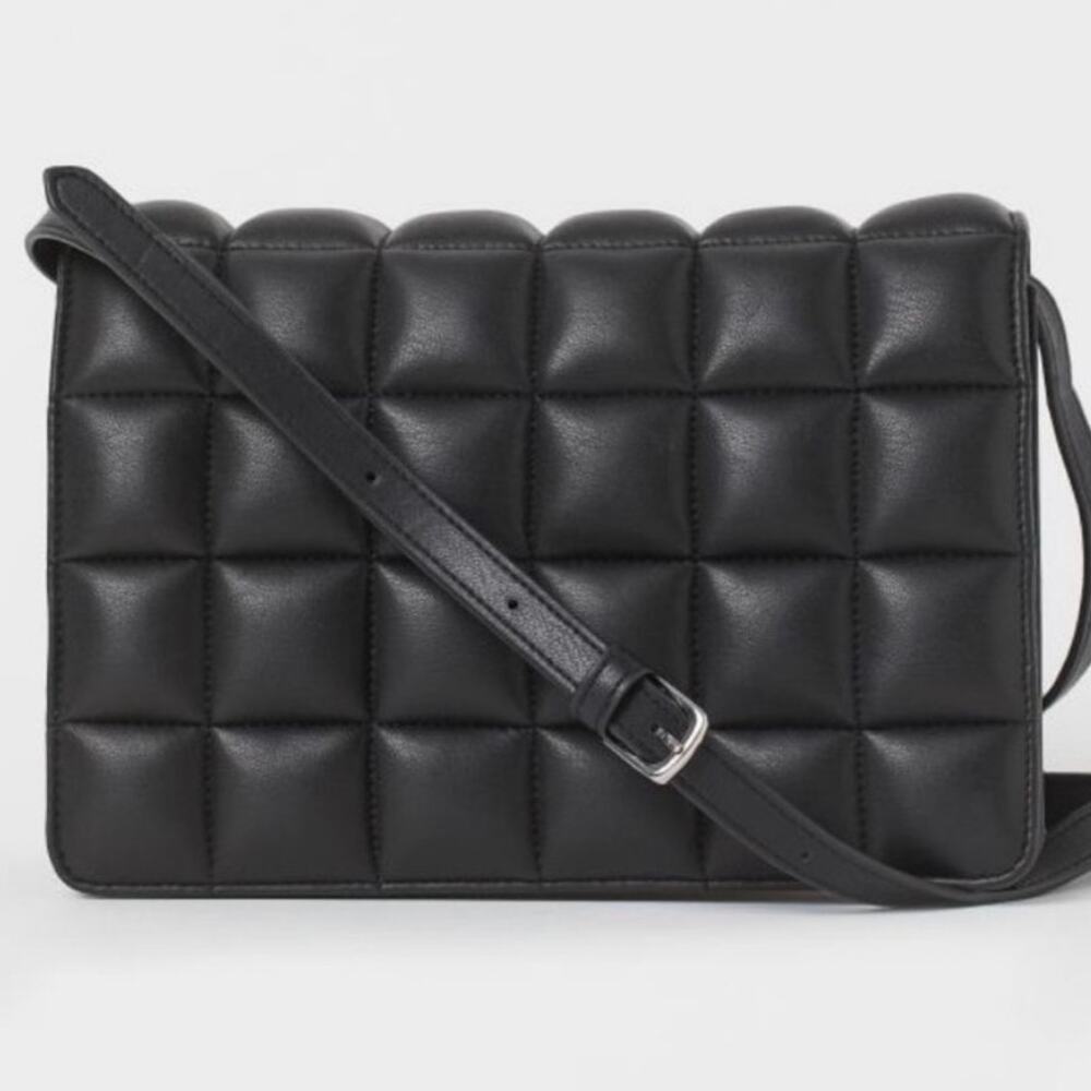 NWOT H&M Quilted Black Crossbody Bag